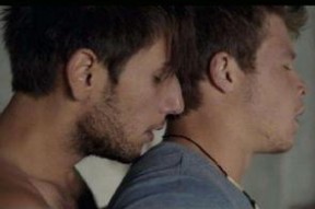 娱乐圈弯男,勇敢出柜，无畏挑战