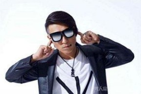 陈羽凡 家庭背景,从音乐世家到华语乐坛巨星的家庭背景揭秘